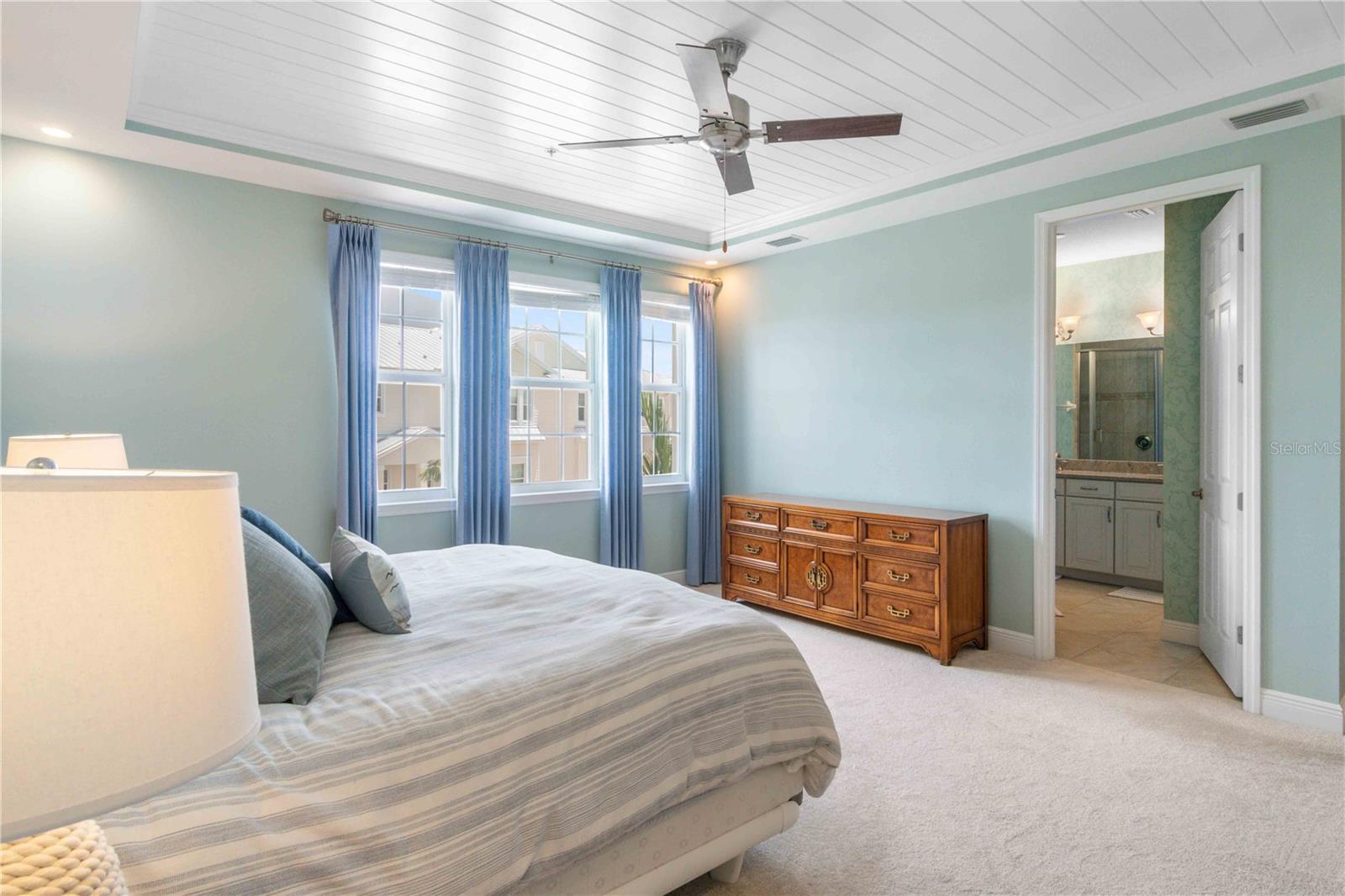 Image 44 of 60 For 10335 Longshore Road 25