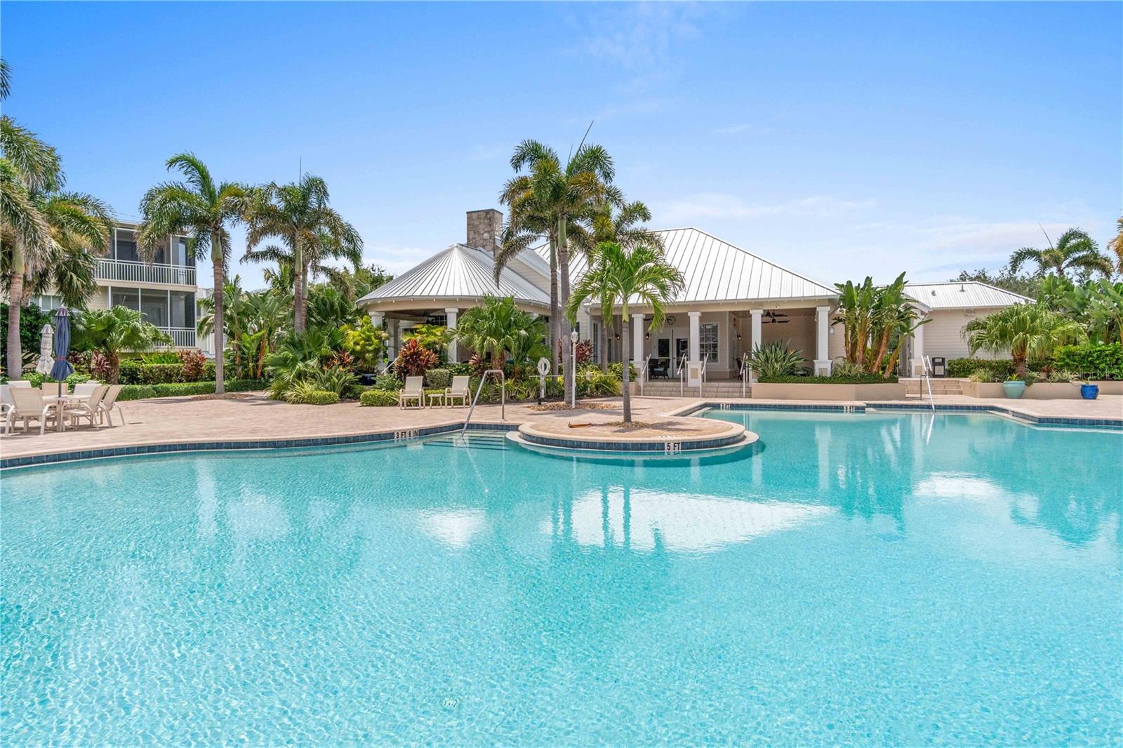 Image 55 of 60 For 10335 Longshore Road 25