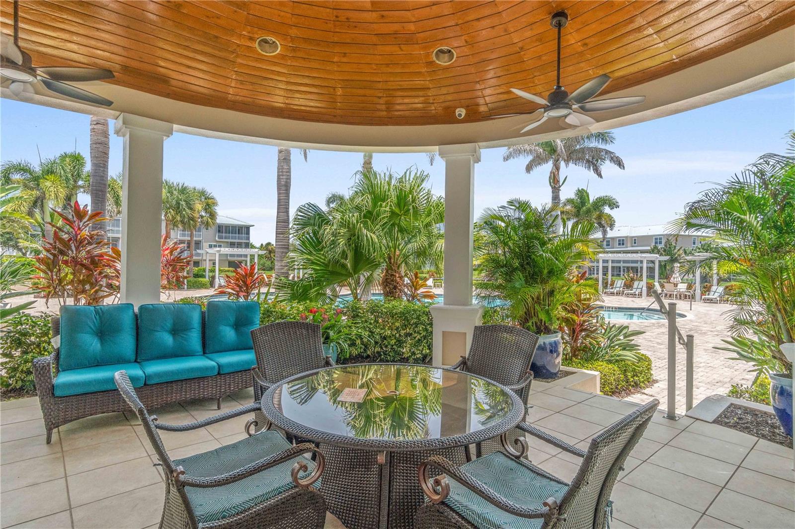 Image 57 of 60 For 10335 Longshore Road 25