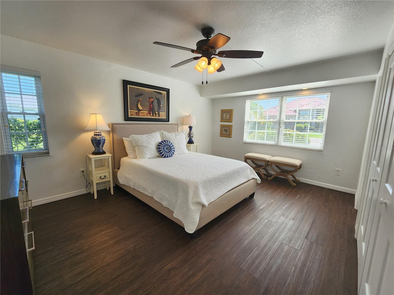 Image 4 of 38 For 175 Colony Point Drive
