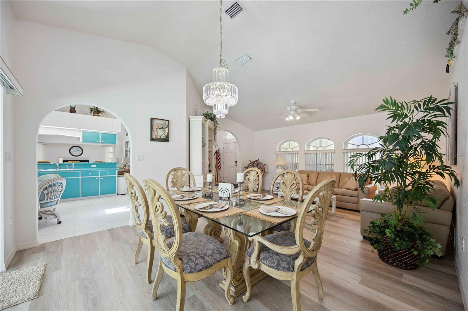 Image 10 of 42 For 444 Viceroy Terrace