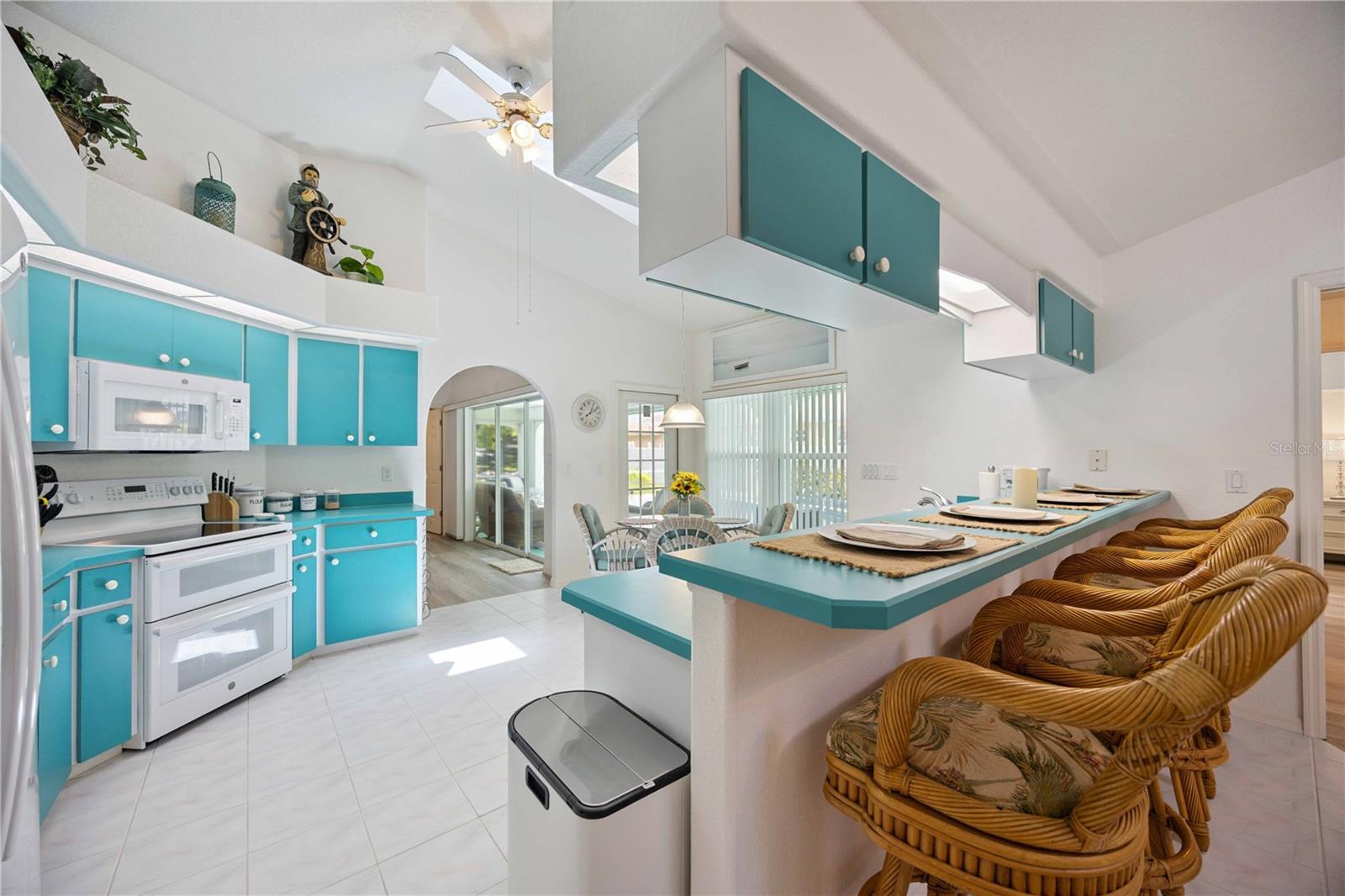 Image 11 of 42 For 444 Viceroy Terrace