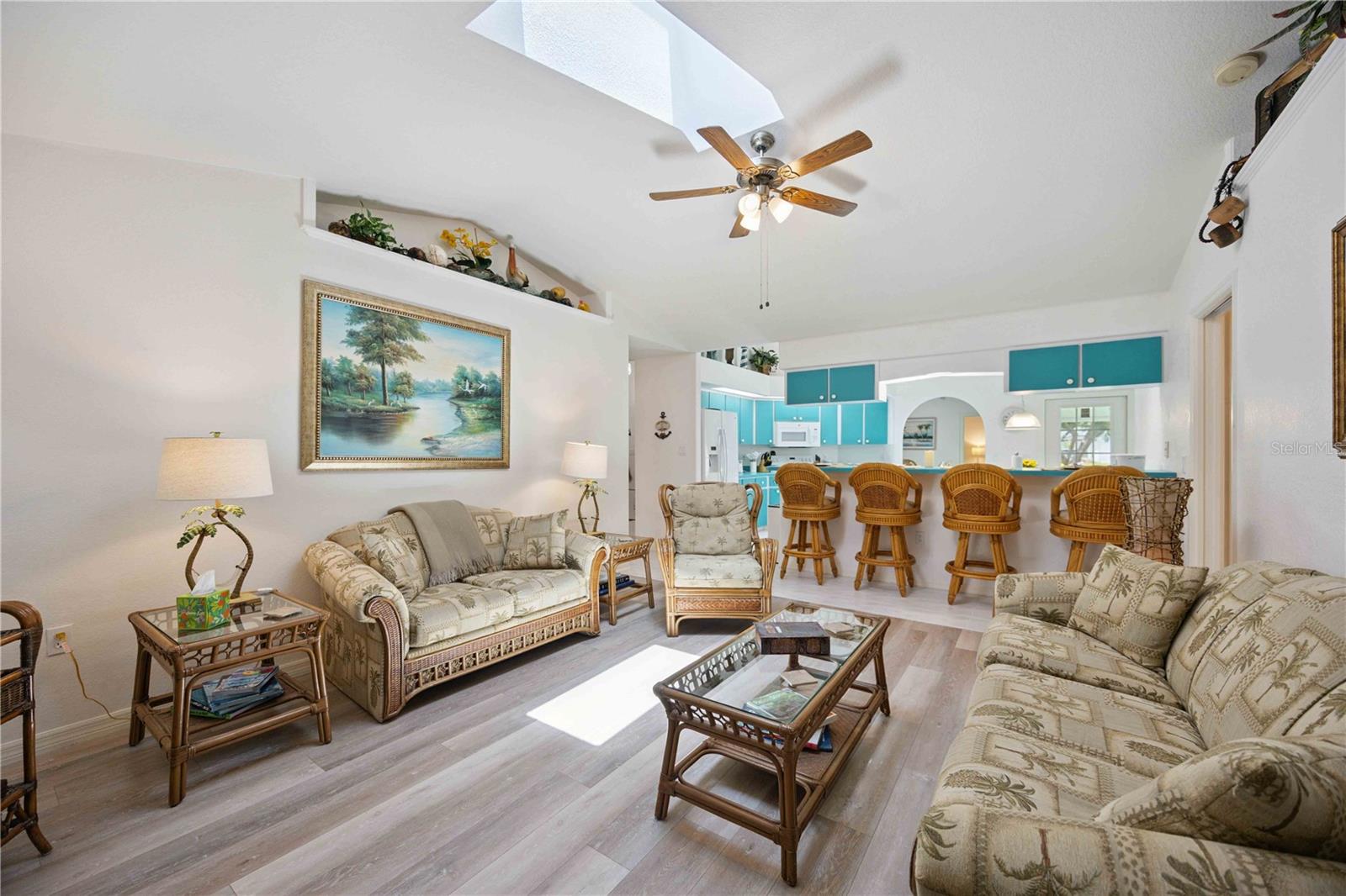 Image 17 of 42 For 444 Viceroy Terrace