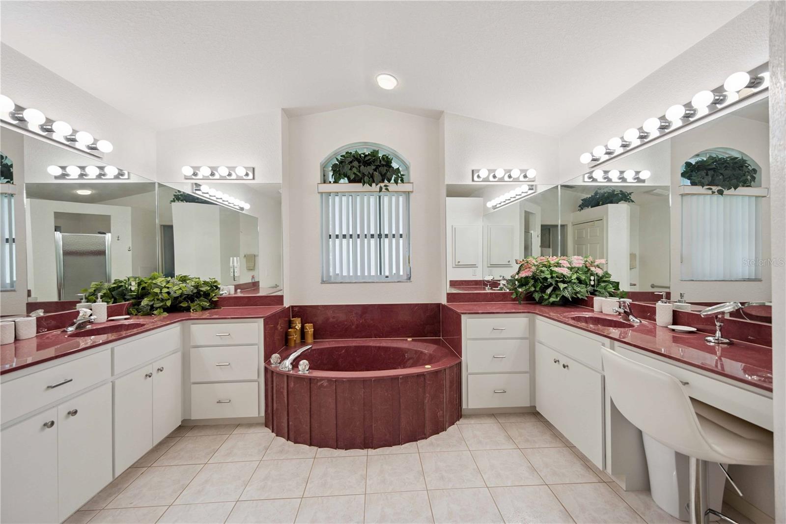 Image 22 of 42 For 444 Viceroy Terrace