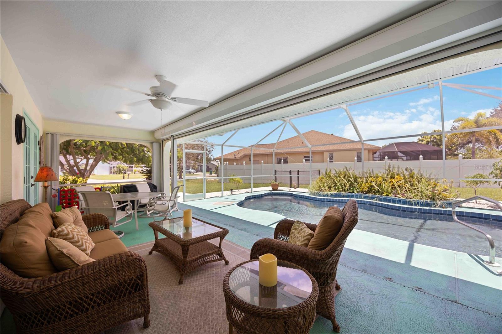 Image 29 of 42 For 444 Viceroy Terrace