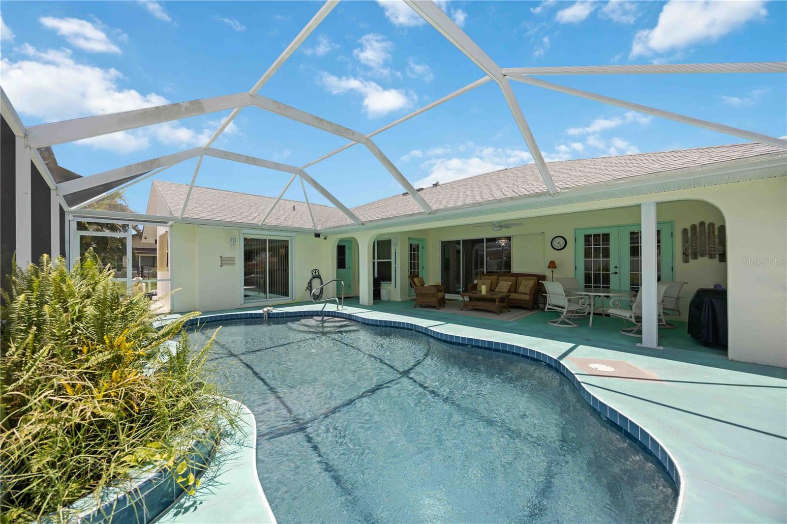 Image 33 of 42 For 444 Viceroy Terrace