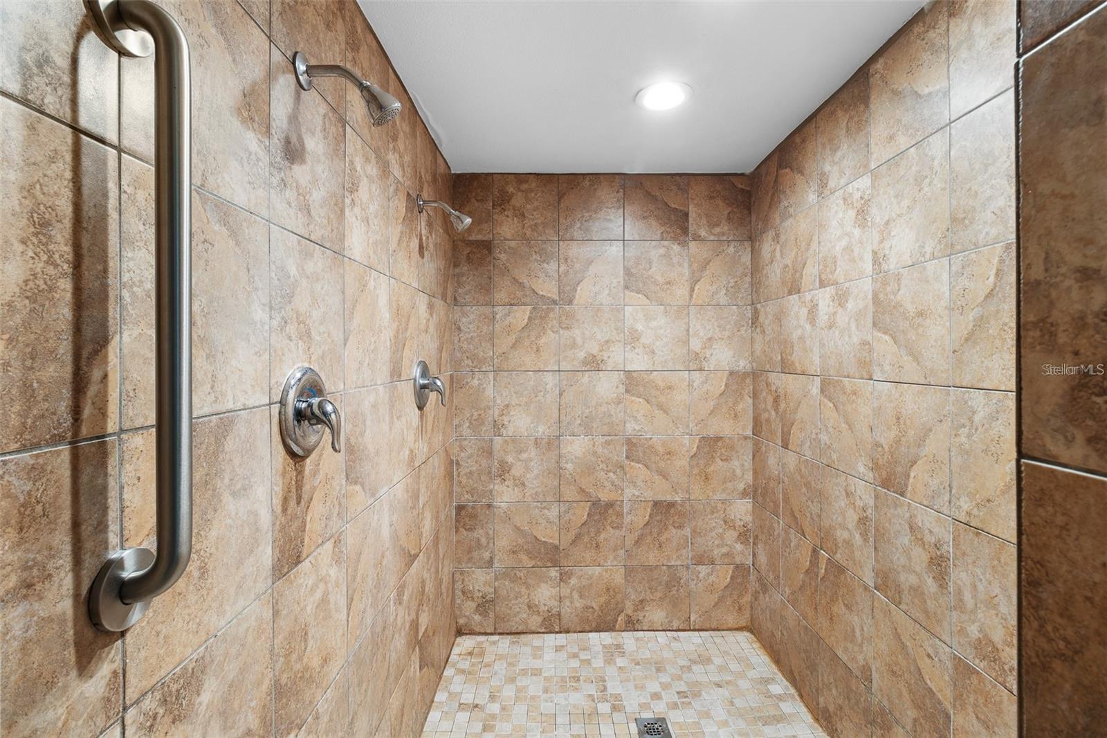 Image 25 of 34 For 2617 Cove Cay Drive 604