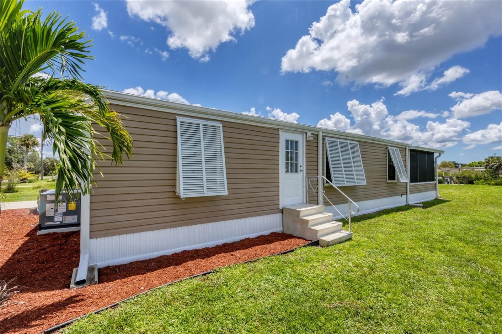 Image 36 of 45 For 1200 Seahorse Lane