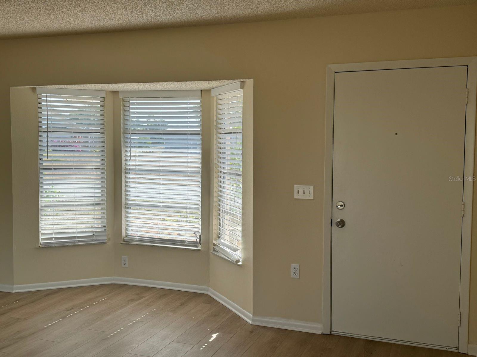 Image 2 of 20 For 7282 Innsbrook Street