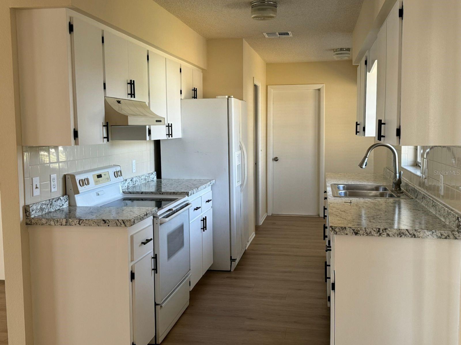 Image 6 of 20 For 7282 Innsbrook Street