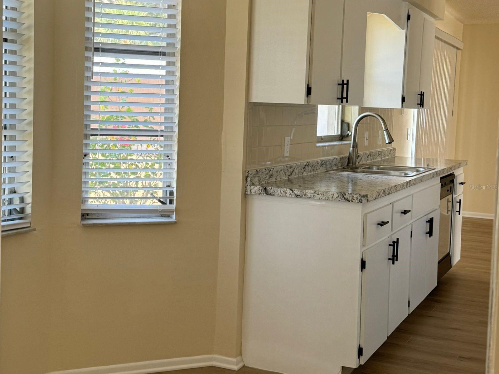 Image 7 of 20 For 7282 Innsbrook Street