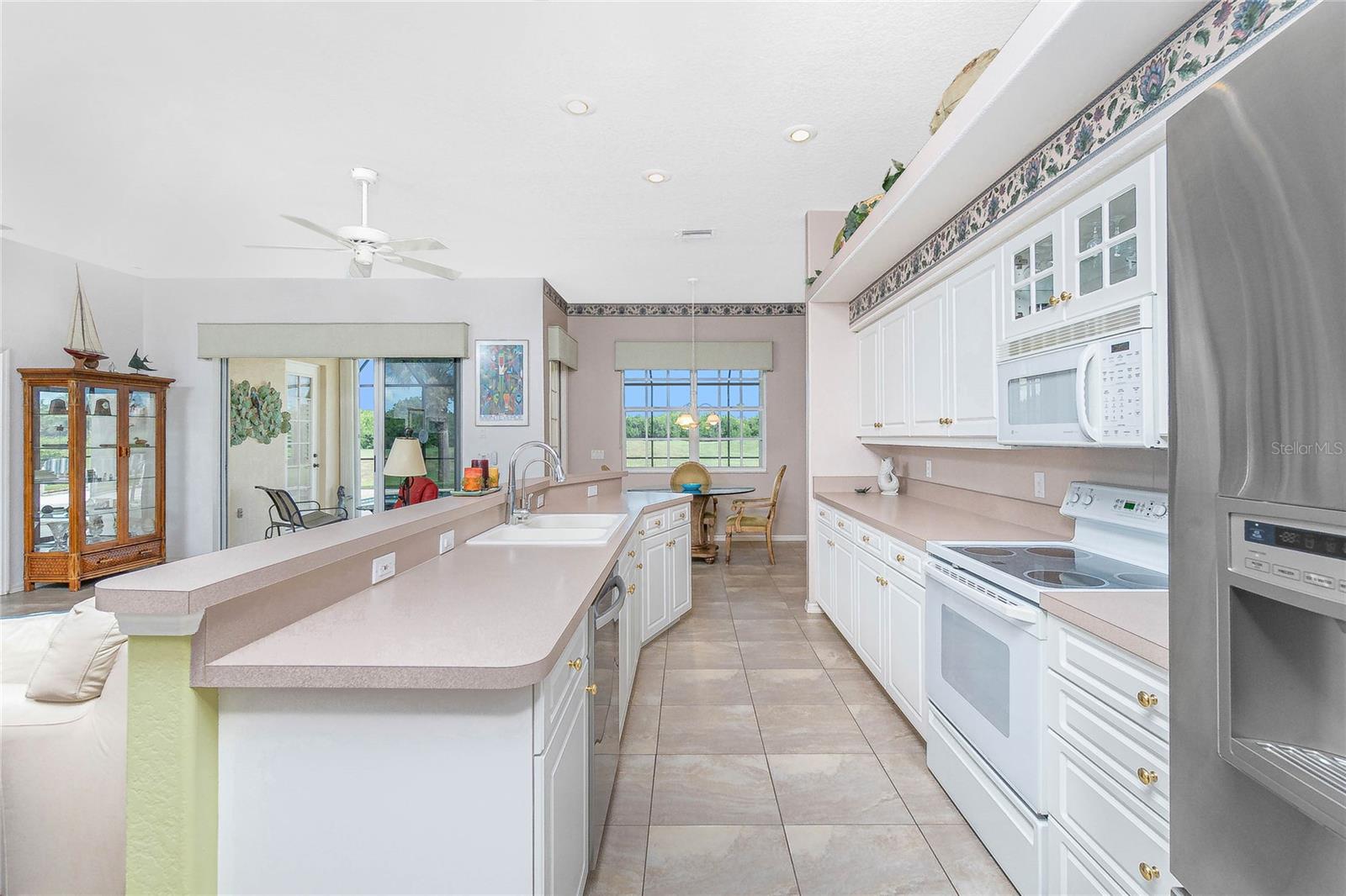 Image 15 of 68 For 8542 Lakeside Drive