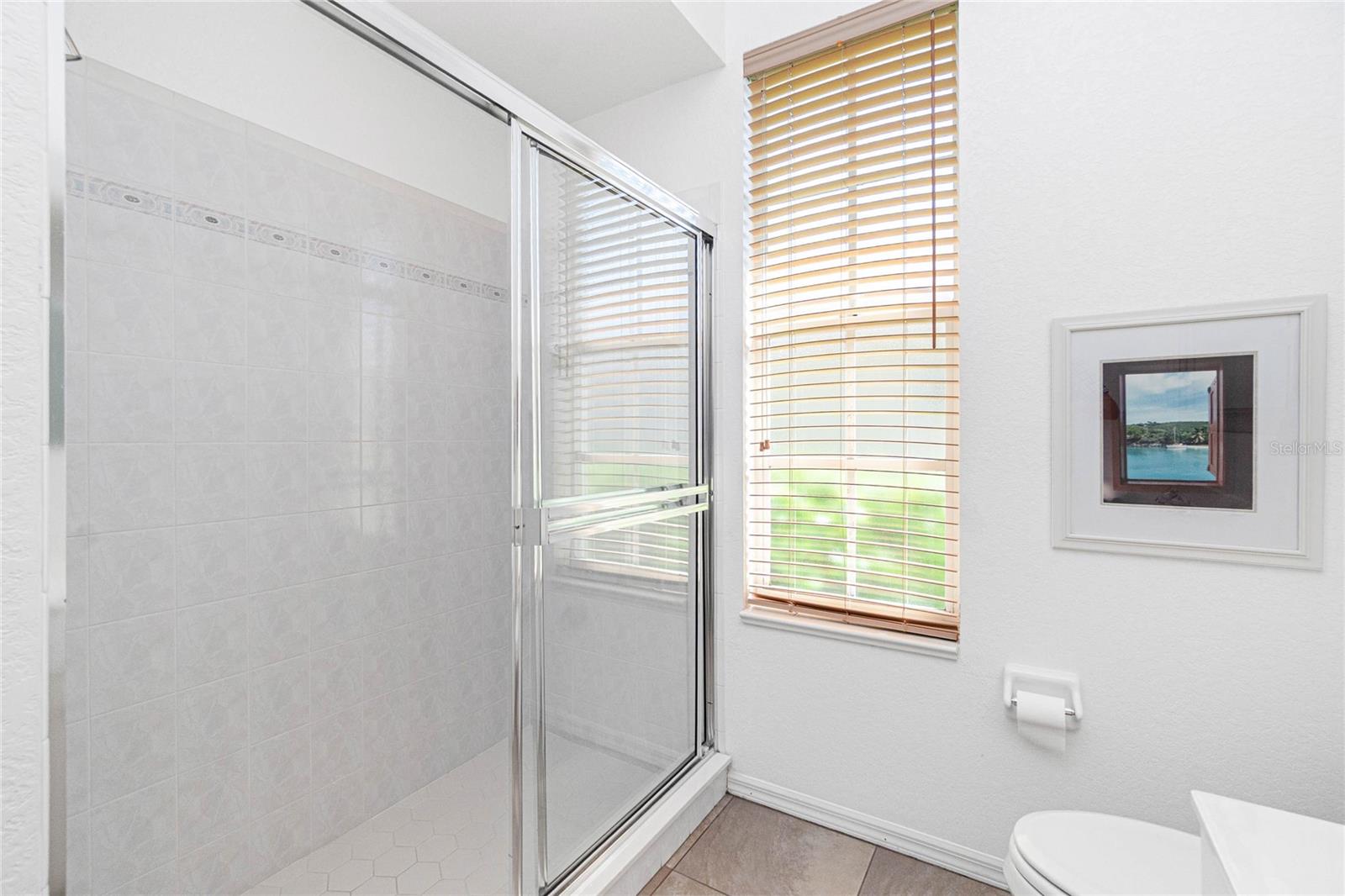 Image 35 of 68 For 8542 Lakeside Drive