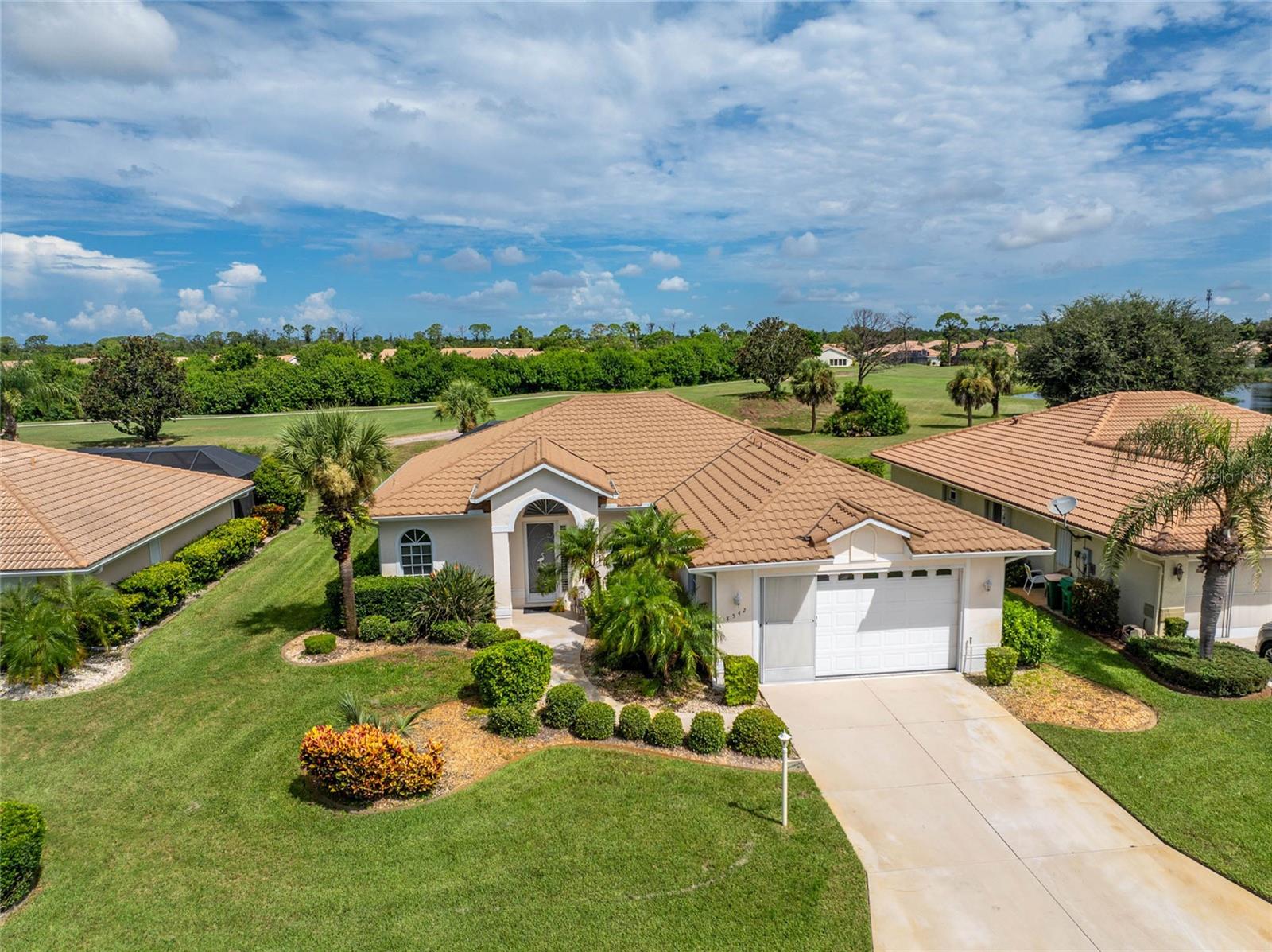 Image 7 of 68 For 8542 Lakeside Drive