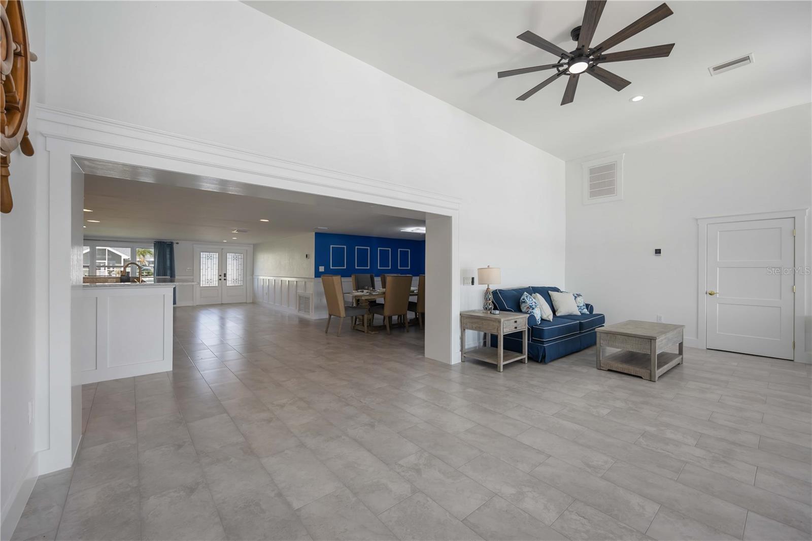 Image 32 of 60 For 2300 Harbour Drive