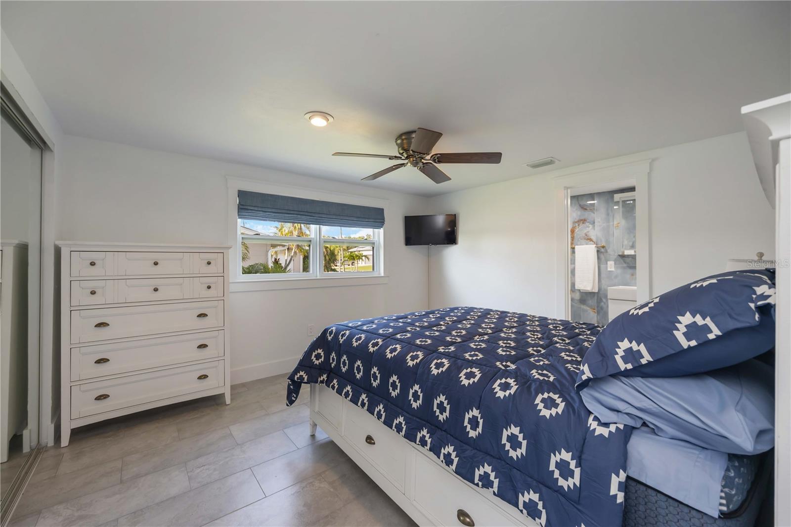 Image 35 of 60 For 2300 Harbour Drive