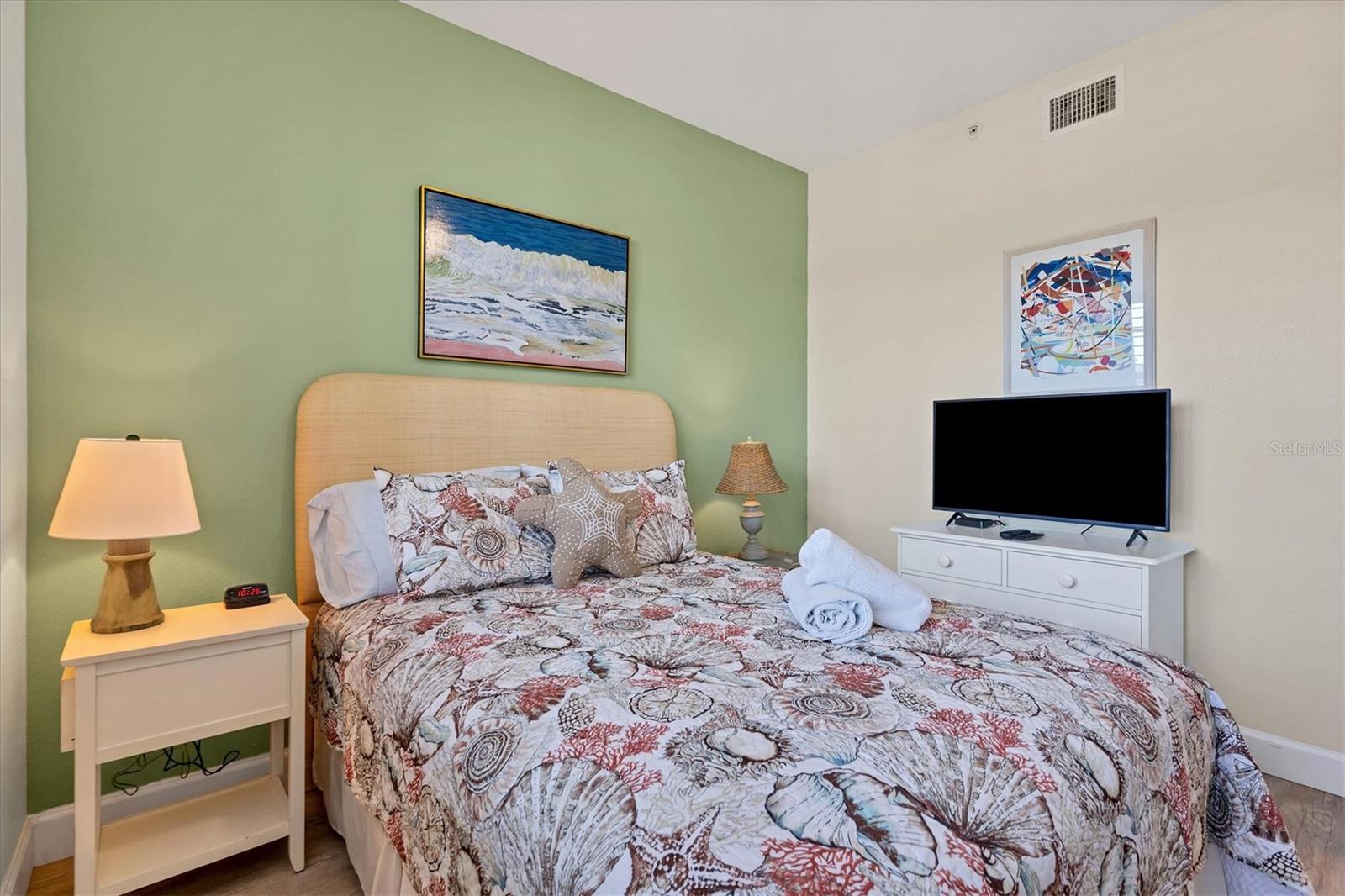 Image 20 of 28 For 13313 Gasparilla Road 204