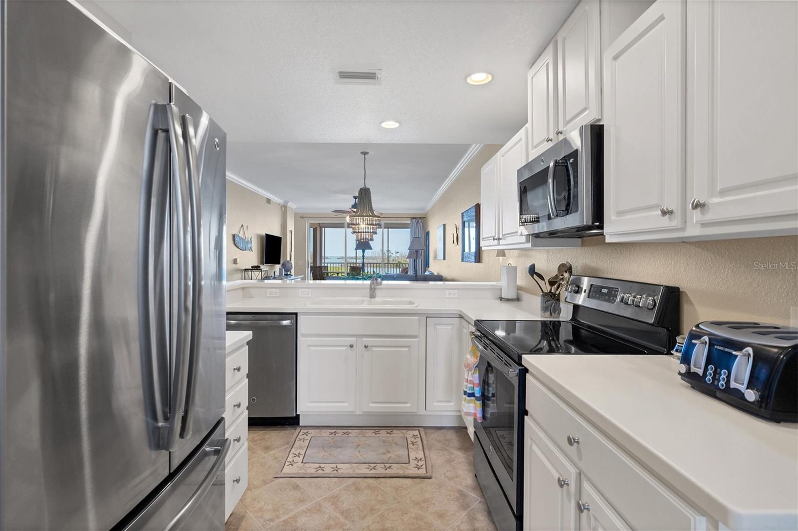 Image 6 of 28 For 13313 Gasparilla Road 204