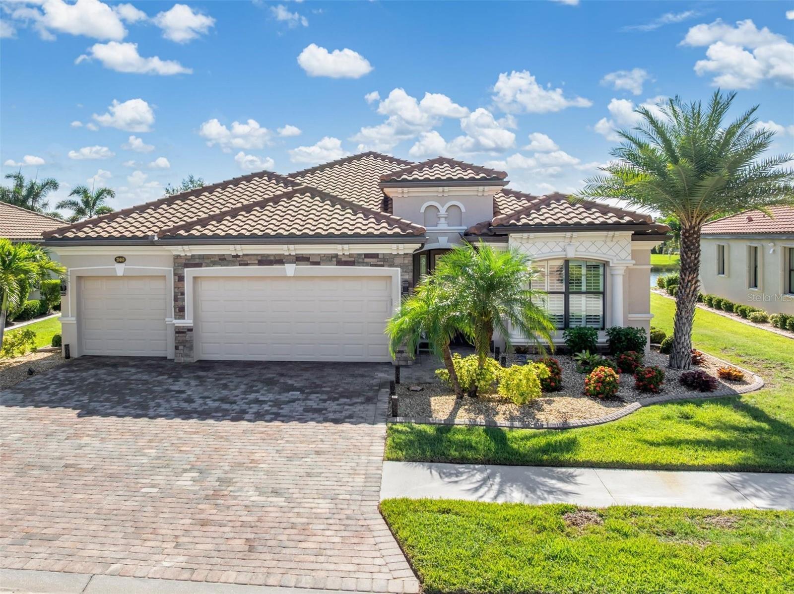 Details for 20460 Granlago Drive, VENICE, FL 34293