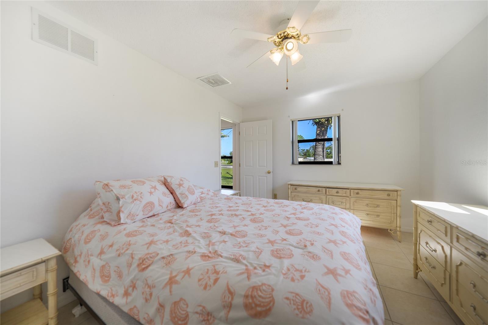 Image 24 of 43 For 7469 Forkland Street