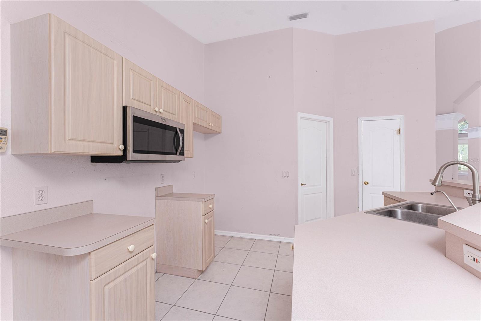 Image 19 of 64 For 5191 Pompano Road