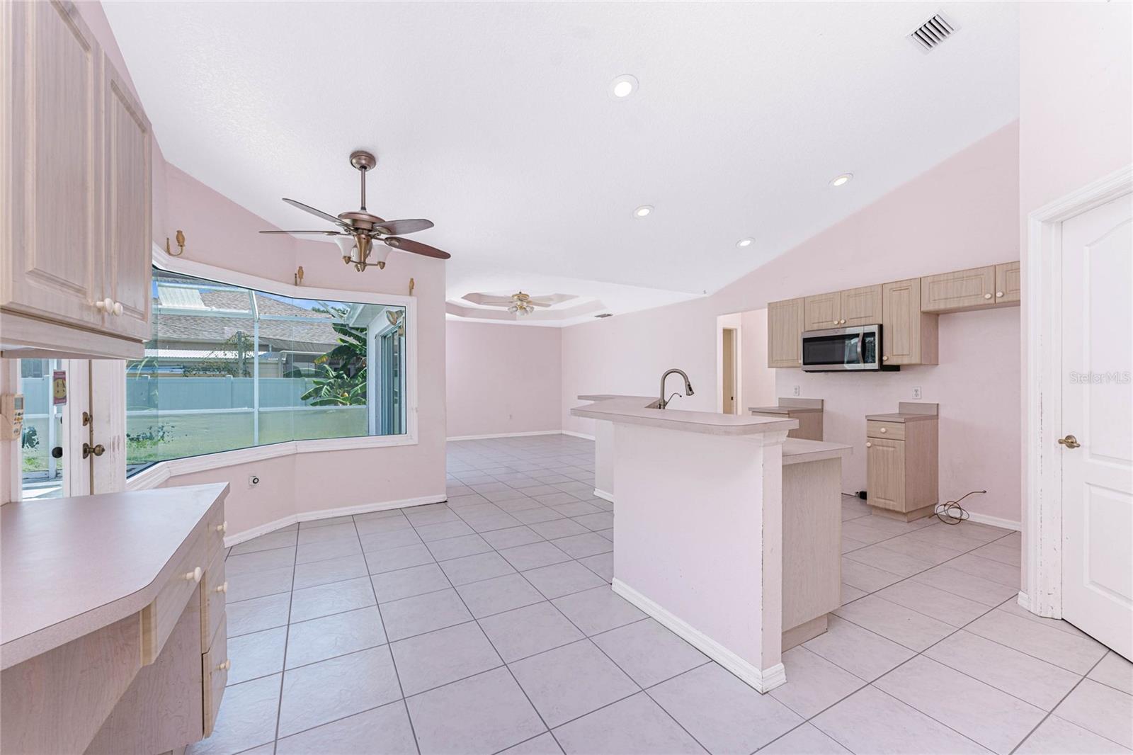 Image 4 of 64 For 5191 Pompano Road
