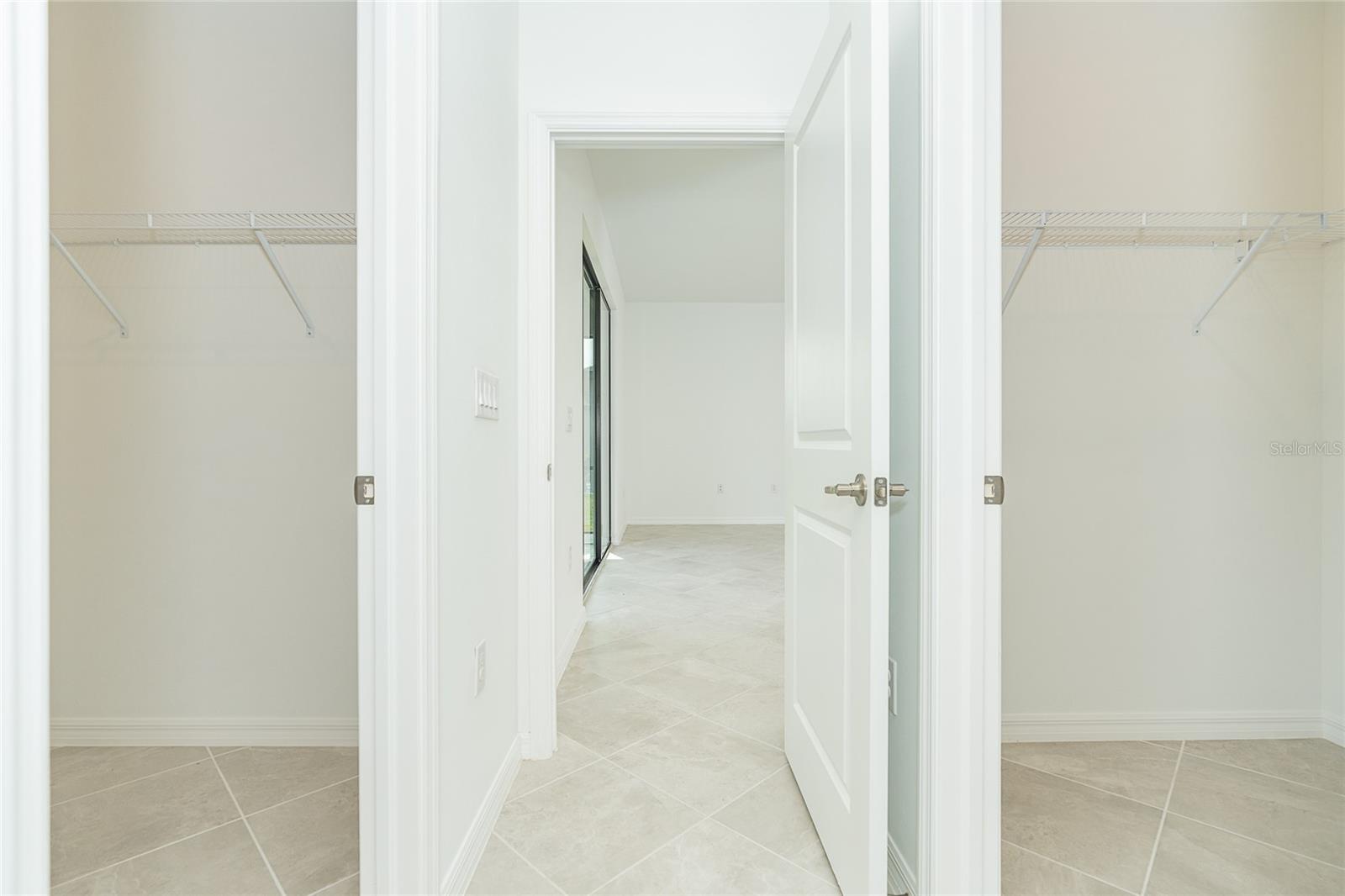Image 24 of 39 For 1745 Saddlewood Circle