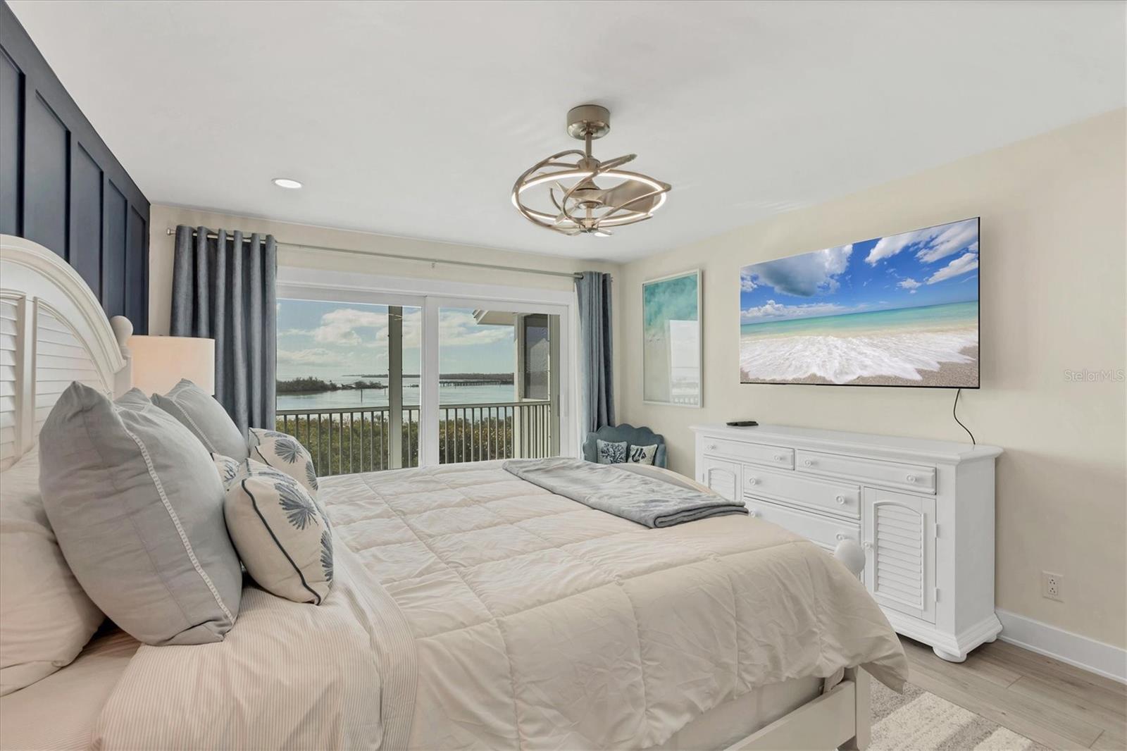 Image 13 of 22 For 6000 Boca Grande Causeway D47