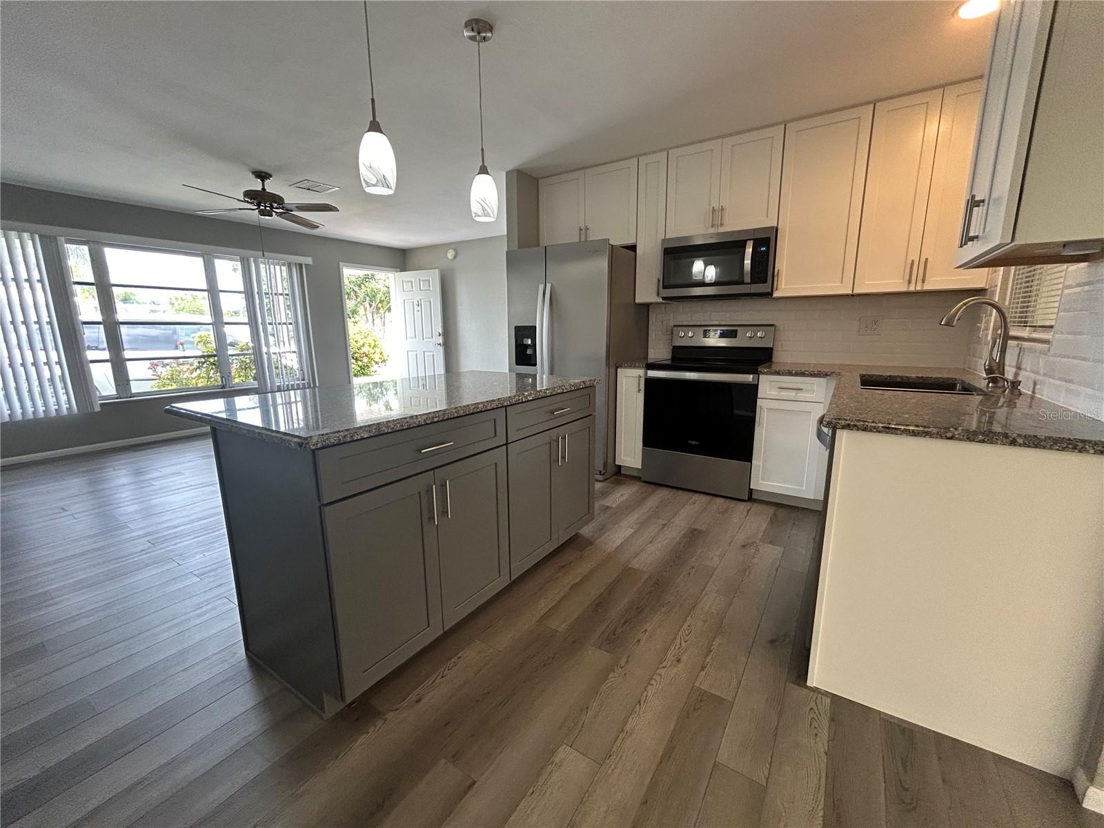 Image 6 of 19 For 8521 Pickwick Road