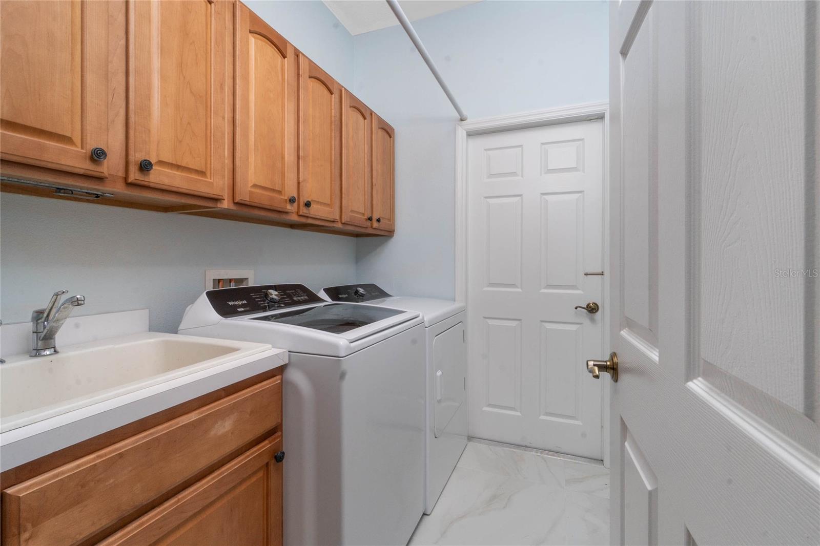 Image 36 of 85 For 455 Firethorn Avenue
