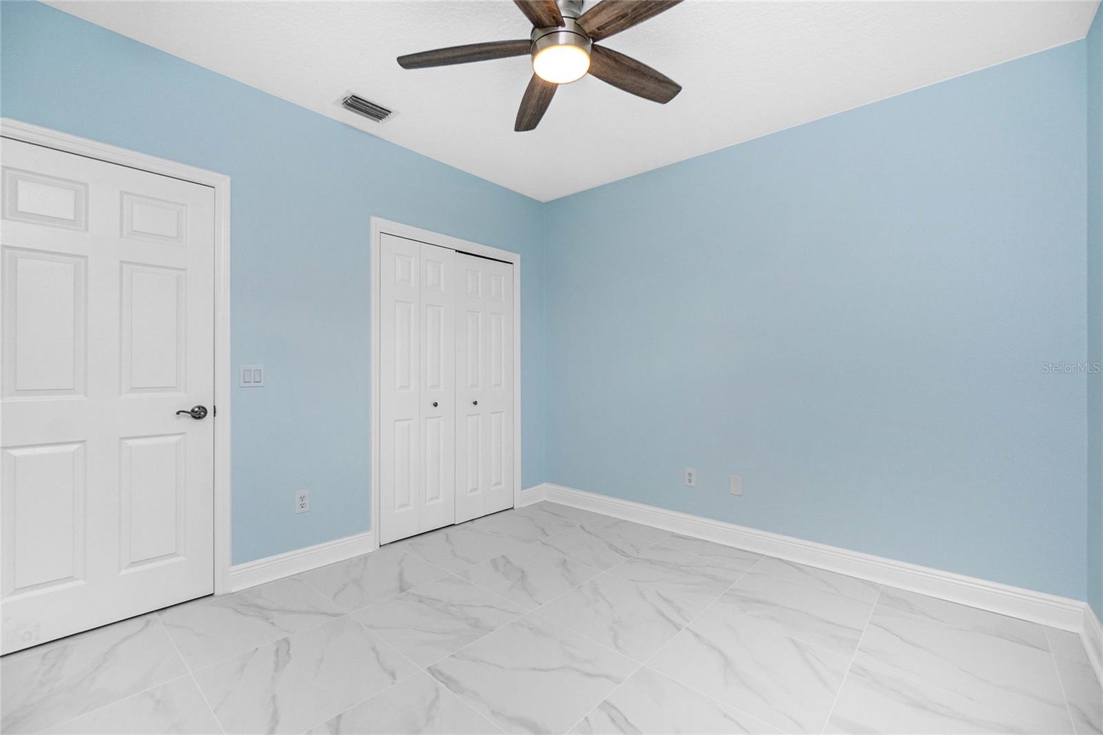 Image 38 of 85 For 455 Firethorn Avenue