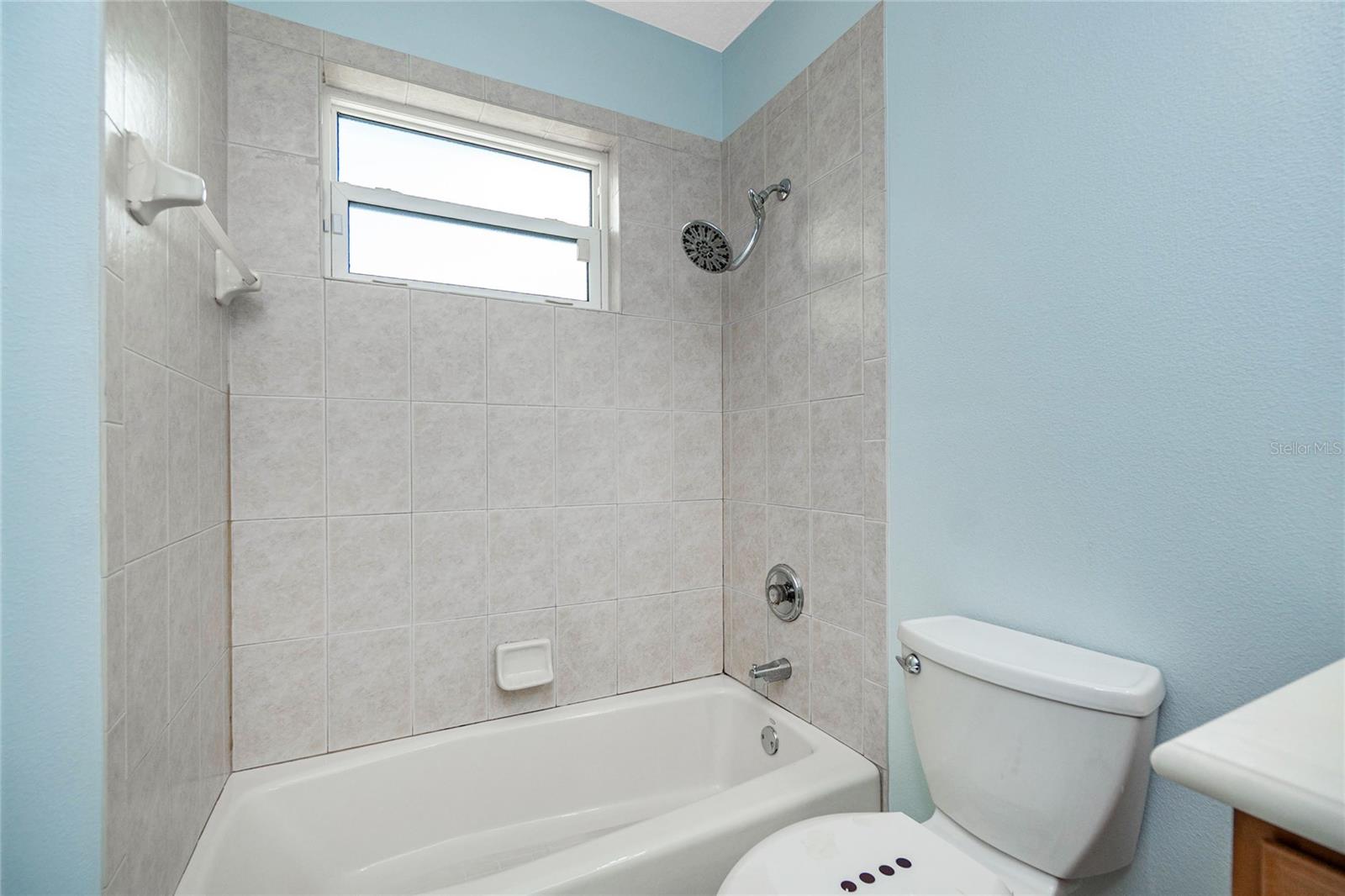 Image 40 of 85 For 455 Firethorn Avenue