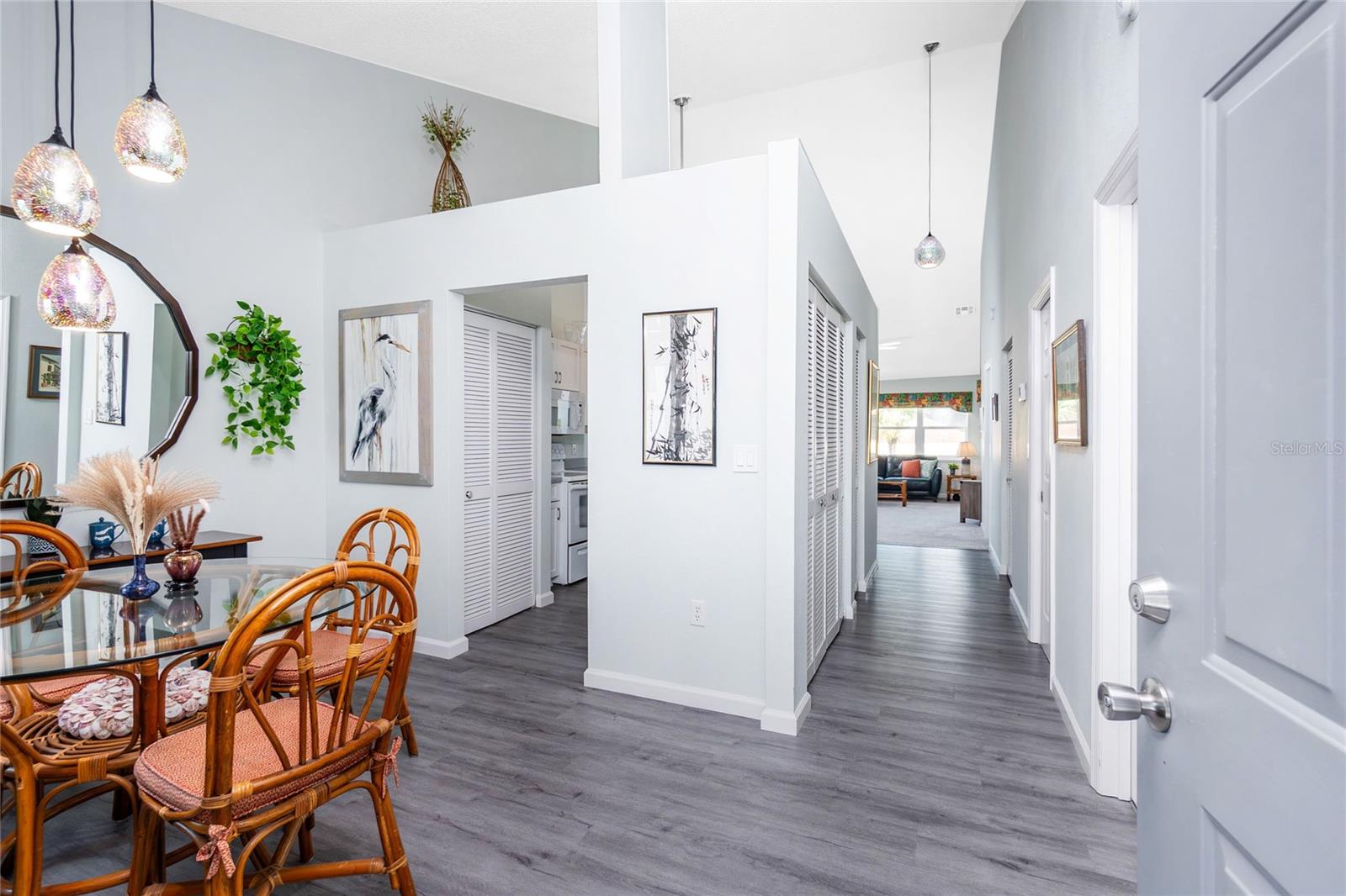 Image 11 of 65 For 1745 Gulf Boulevard 11
