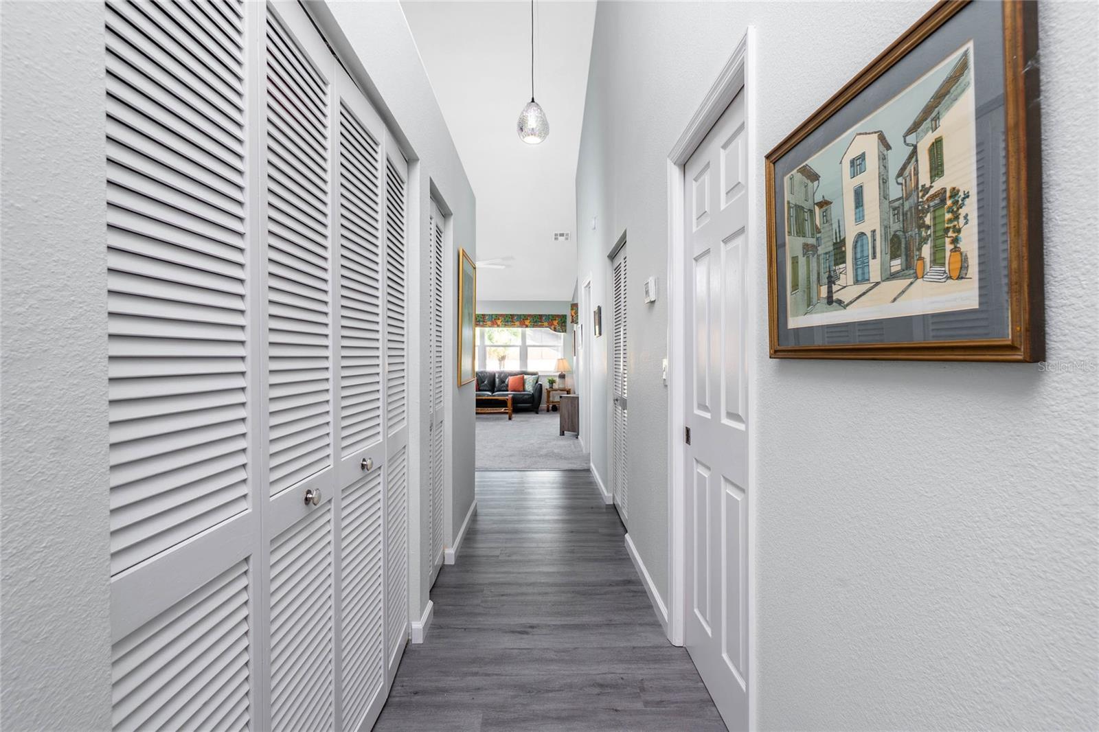 Image 12 of 65 For 1745 Gulf Boulevard 11