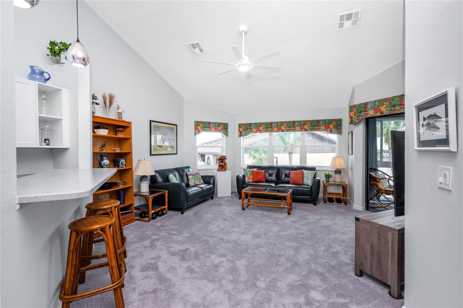 Image 13 of 65 For 1745 Gulf Boulevard 11