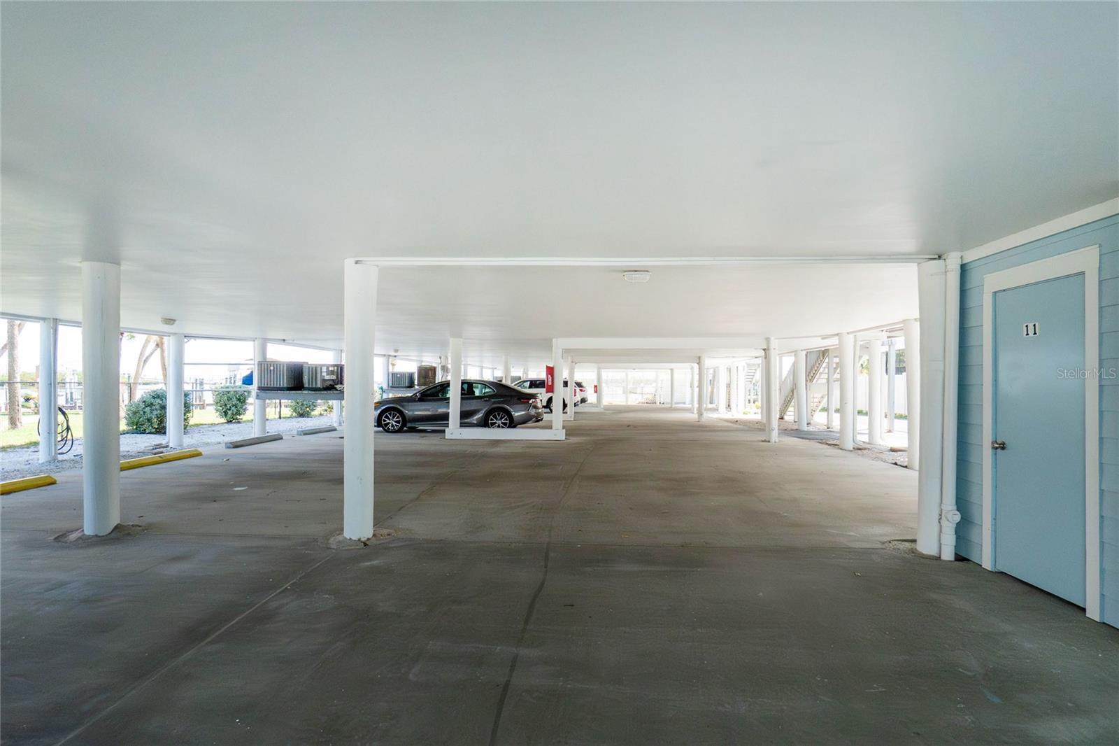 Image 45 of 65 For 1745 Gulf Boulevard 11