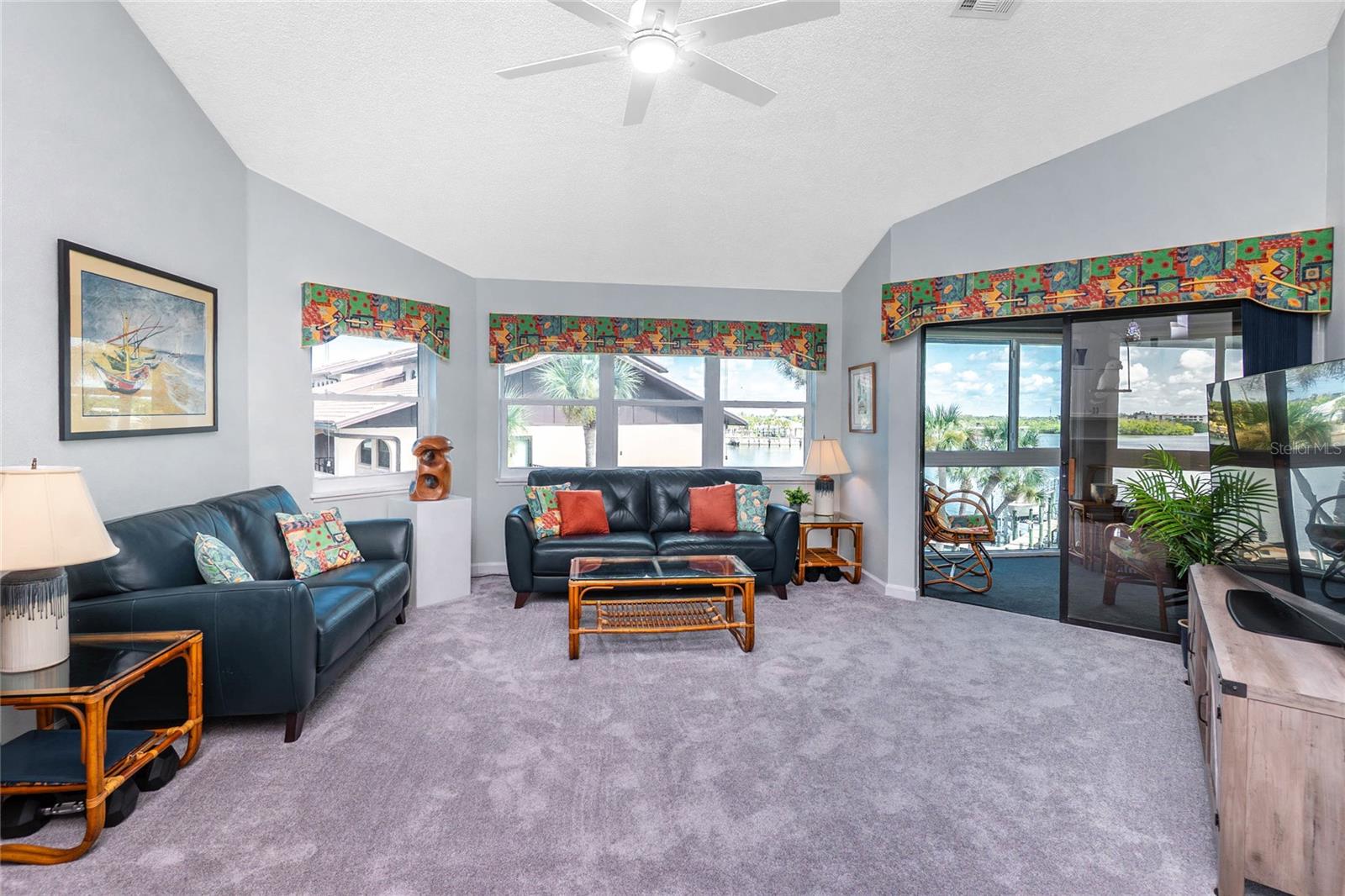 Image 6 of 65 For 1745 Gulf Boulevard 11