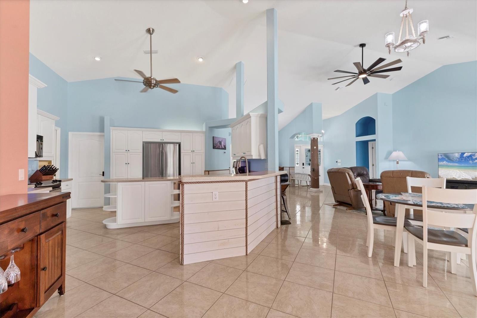 Image 13 of 70 For 8228 Tecumseh Circle
