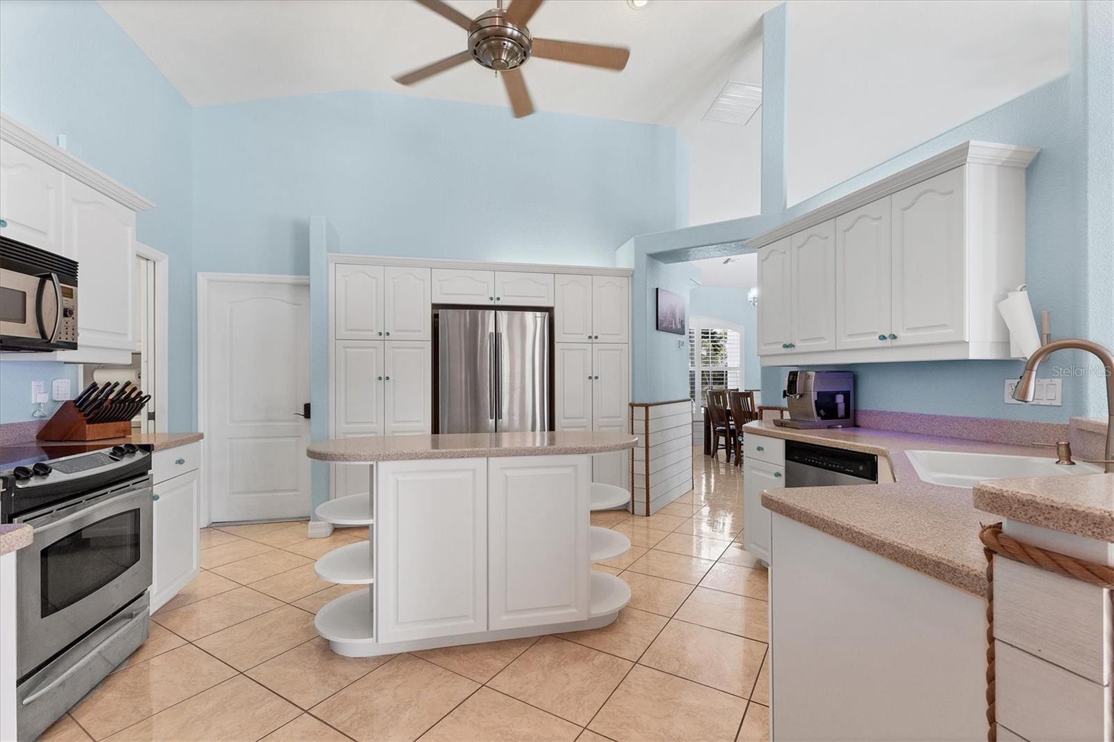 Image 14 of 70 For 8228 Tecumseh Circle
