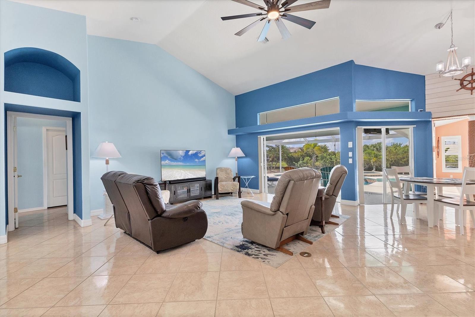 Image 7 of 70 For 8228 Tecumseh Circle