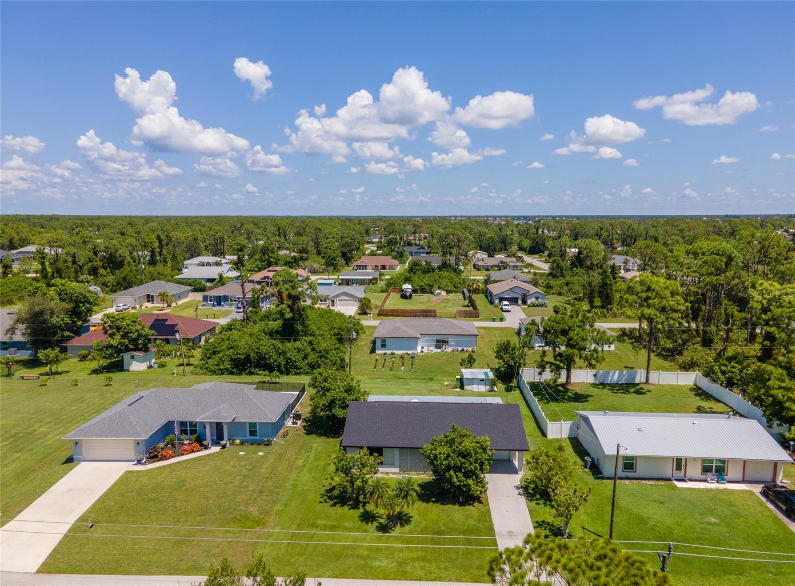 Image 32 of 41 For 13360 Foresman Boulevard