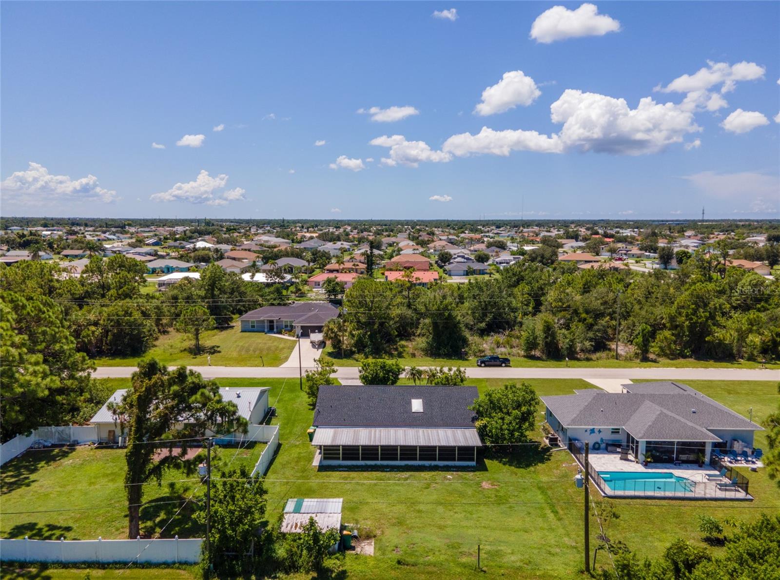 Image 34 of 41 For 13360 Foresman Boulevard