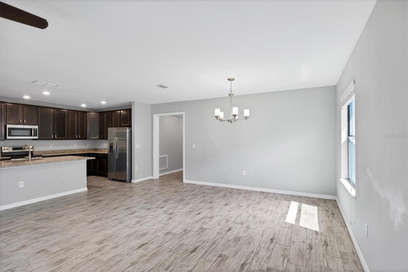 Image 13 of 39 For 15293 Mille Fiore Boulevard
