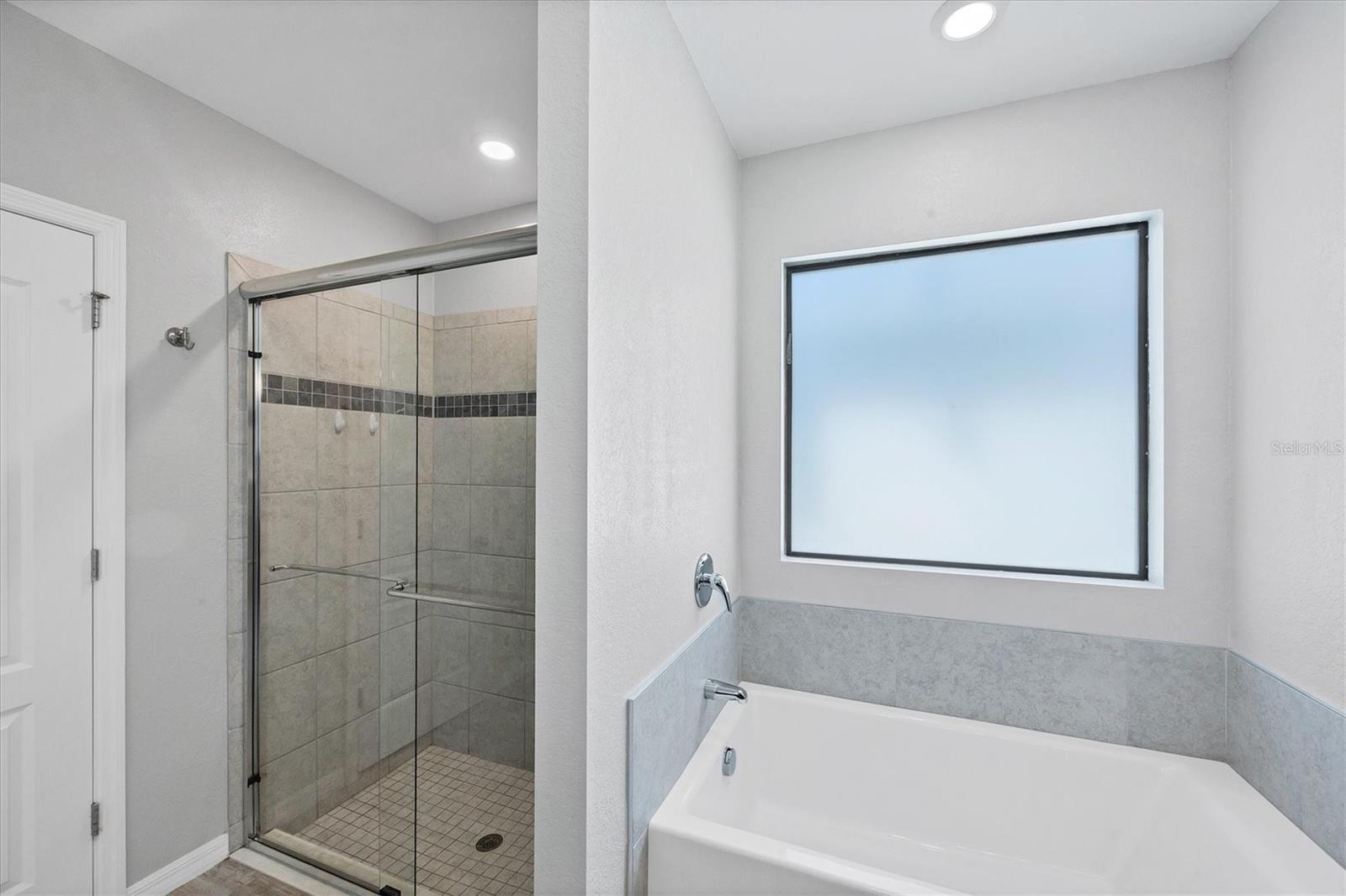 Image 19 of 39 For 15293 Mille Fiore Boulevard