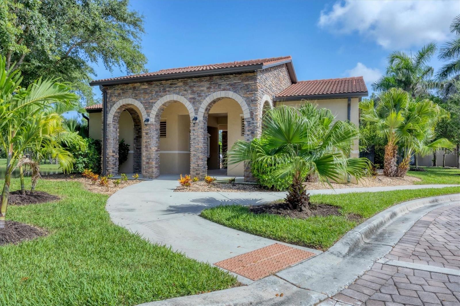 Image 36 of 39 For 15293 Mille Fiore Boulevard