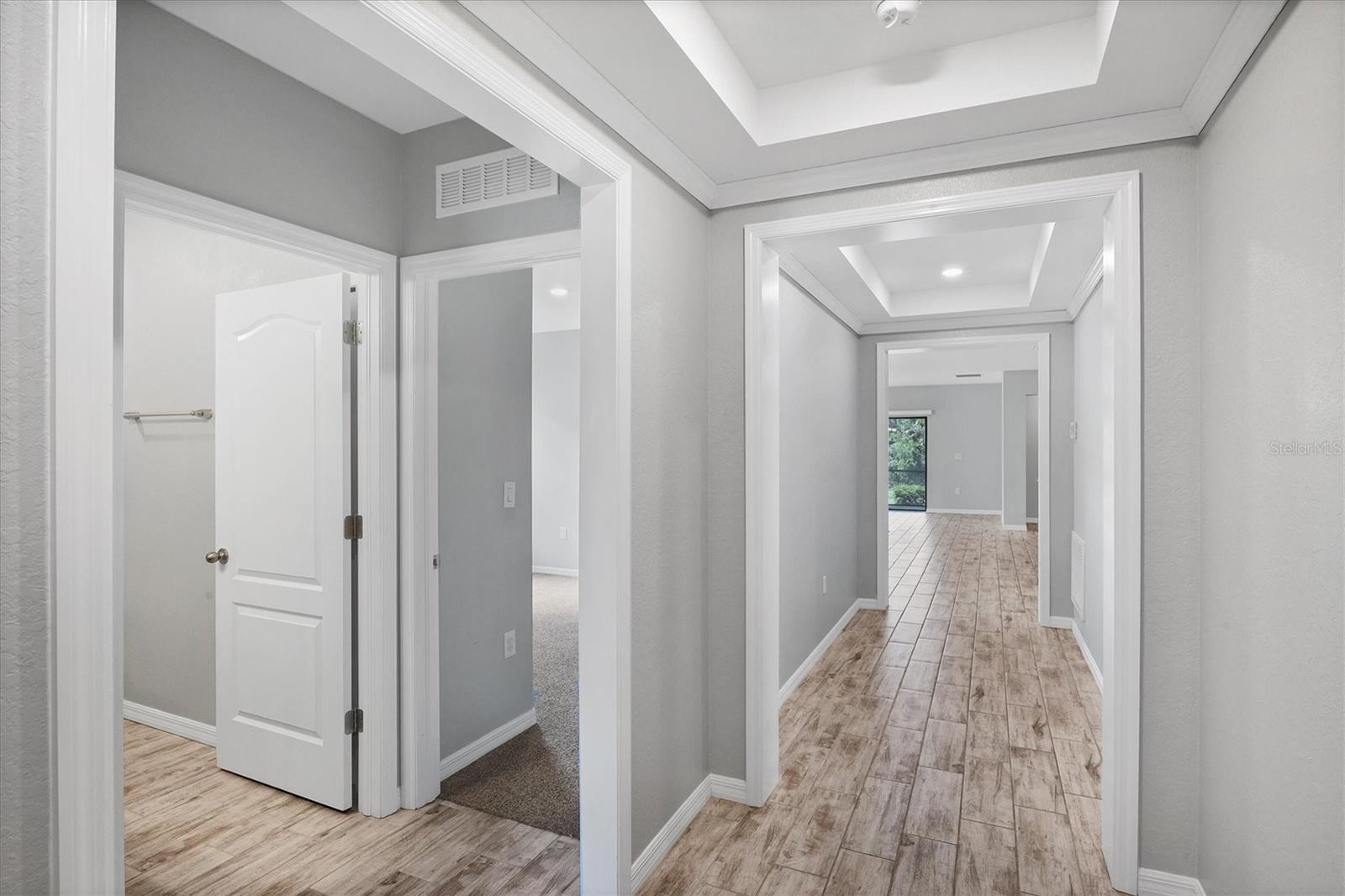 Image 4 of 39 For 15293 Mille Fiore Boulevard