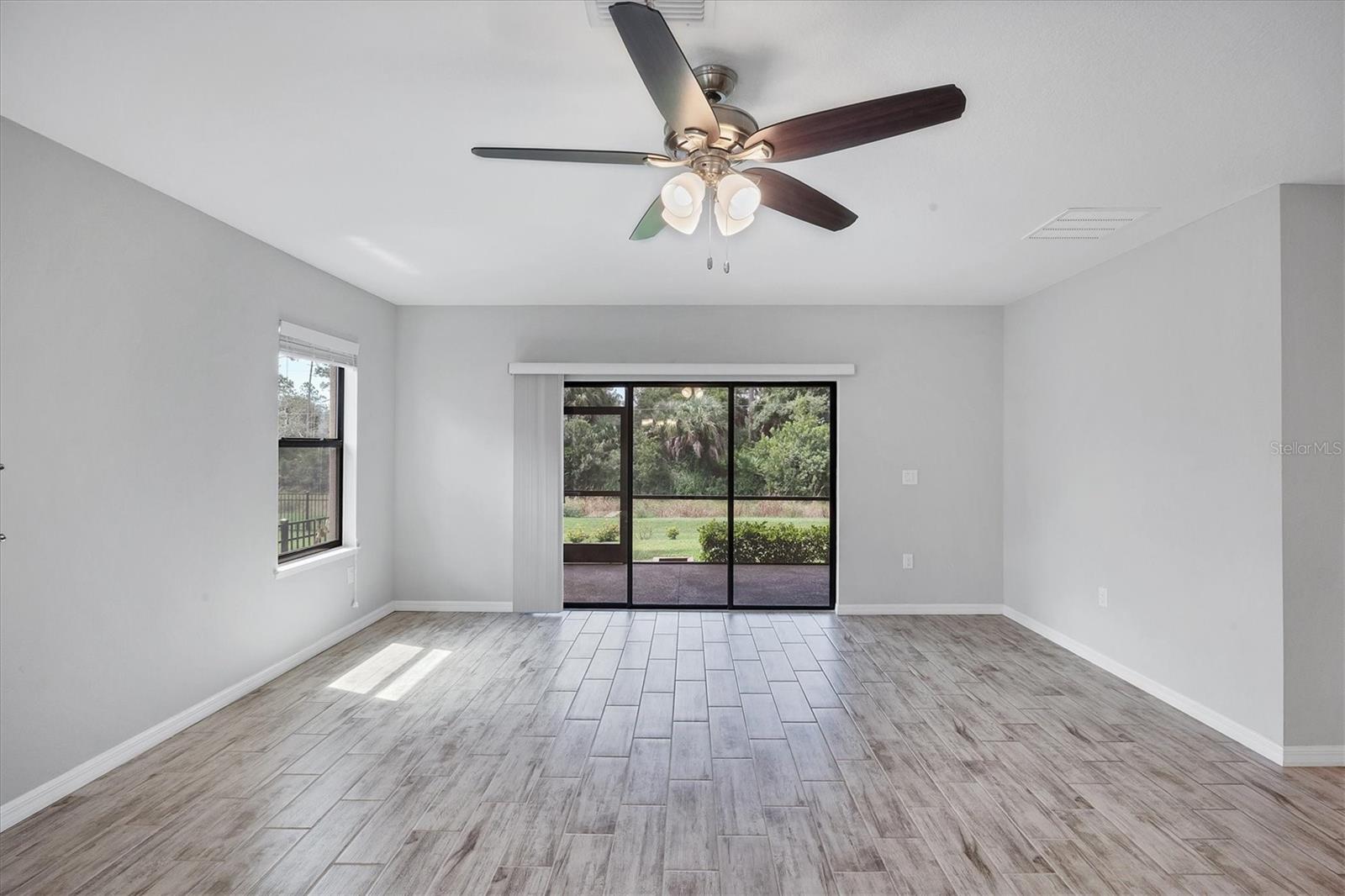 Image 6 of 39 For 15293 Mille Fiore Boulevard