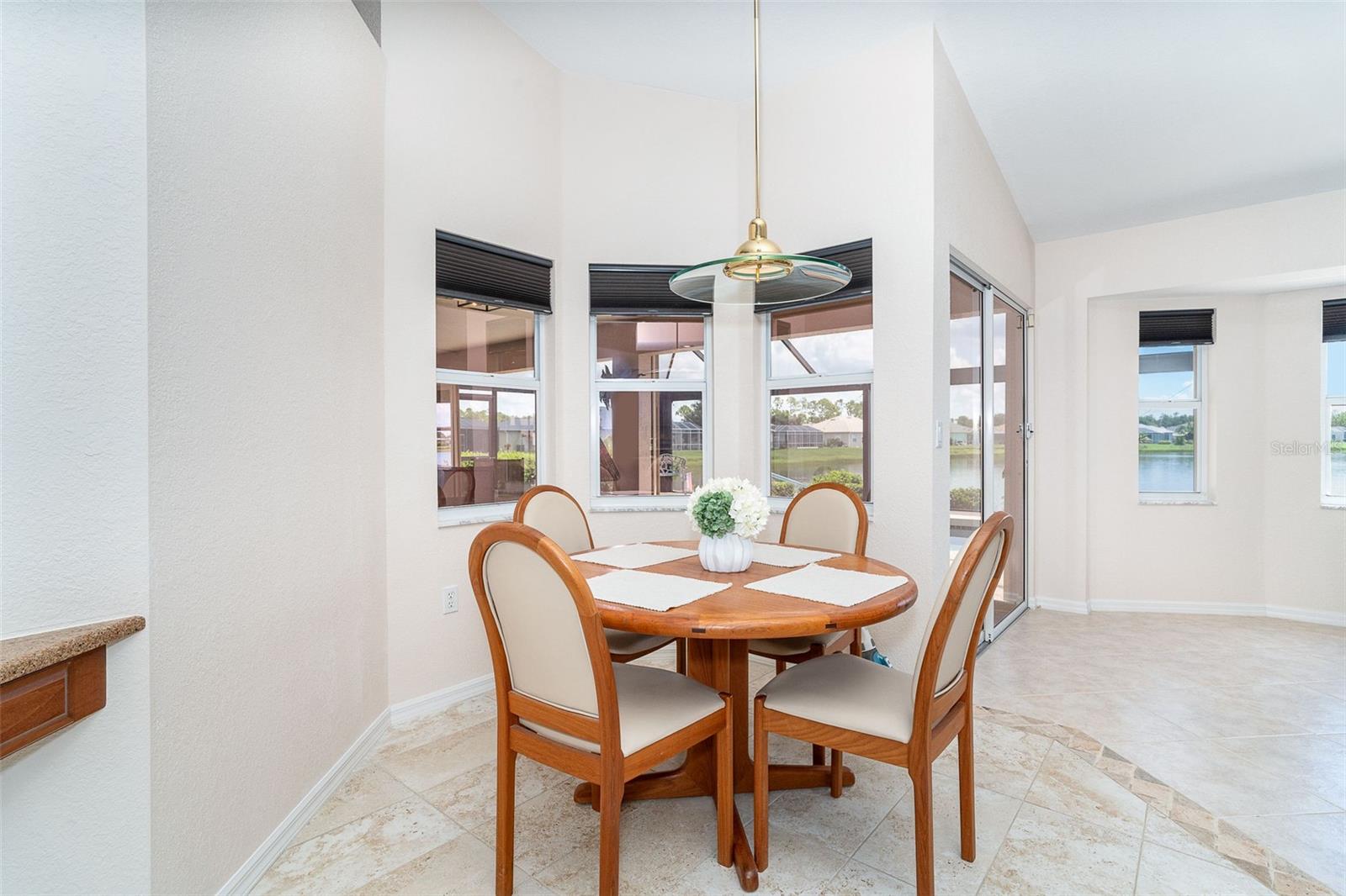 Image 14 of 52 For 6964 David Boulevard