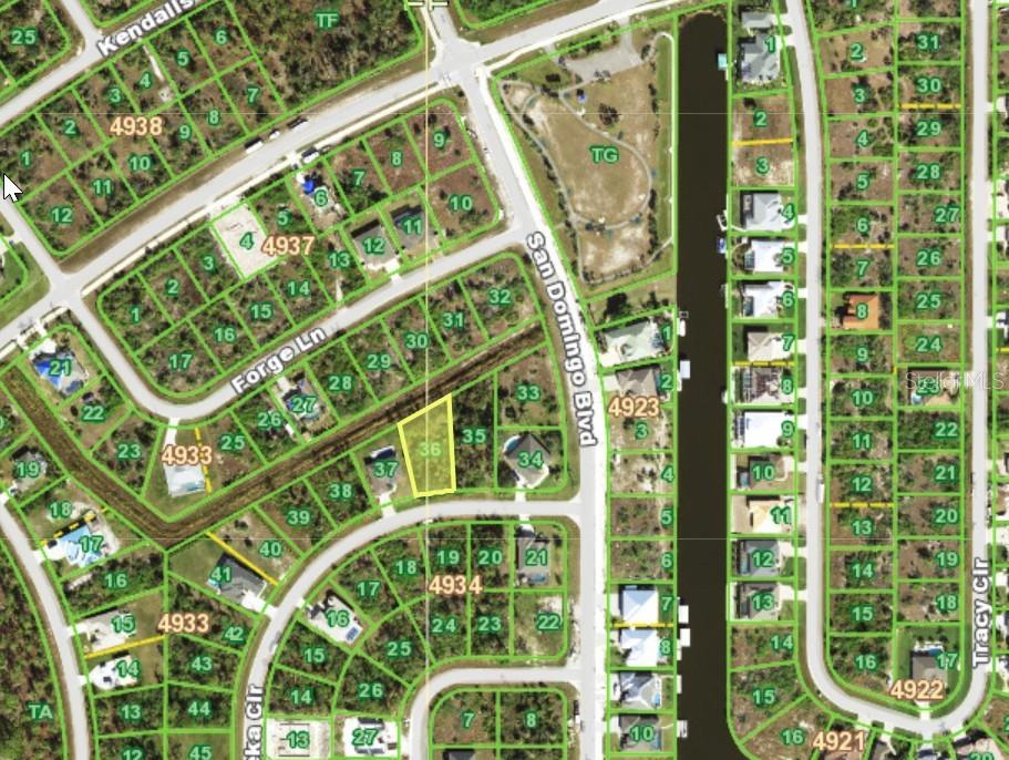 Image 4 of 5 For 8418 Topeka Circle