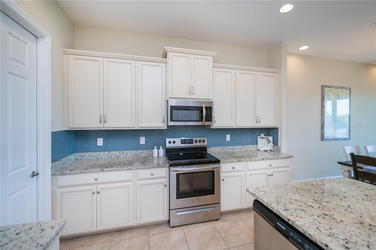 Image 28 of 98 For 10350 Longshore Road 61